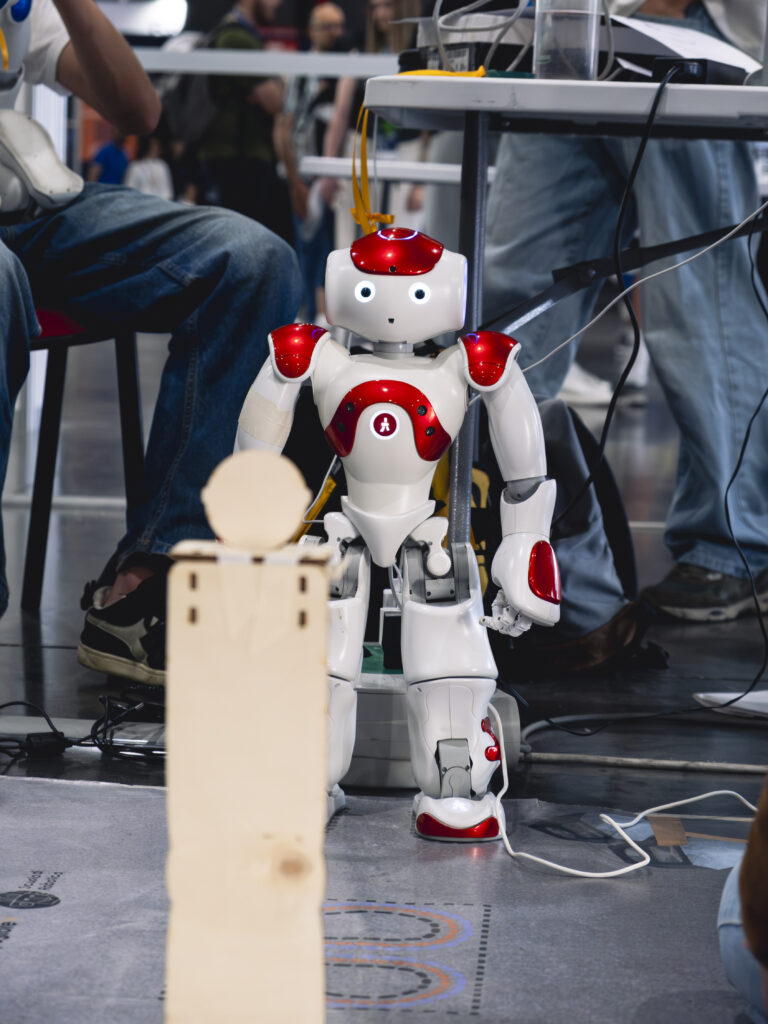 NAO,nao the robot,pepper,plato,service robots,humanoid robots,programmable robots,robots in school,teacher assistance
